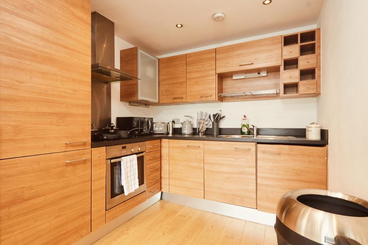 Deluxe City Apt, Beautiful River View,Free Parking No Balcony Leeds  Exterior photo